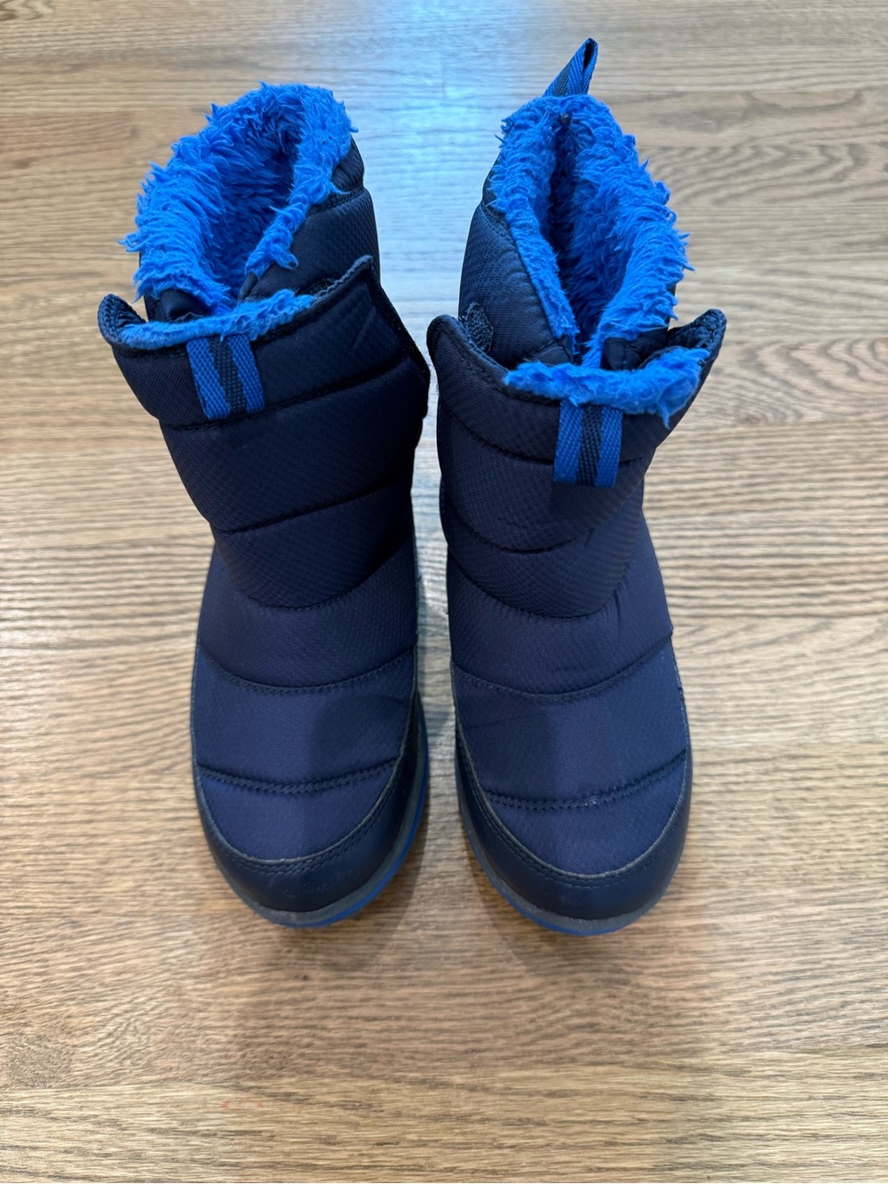 L.L. Bean Kids' Ultralight Winter Boots in Navy Blue, Little Kid Size 2
